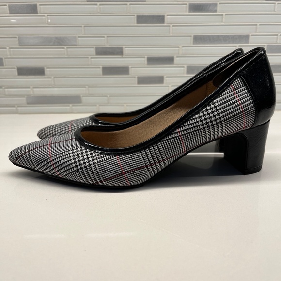 Size 7 Abella thick heeled women’s shoes - Picture 4 of 5